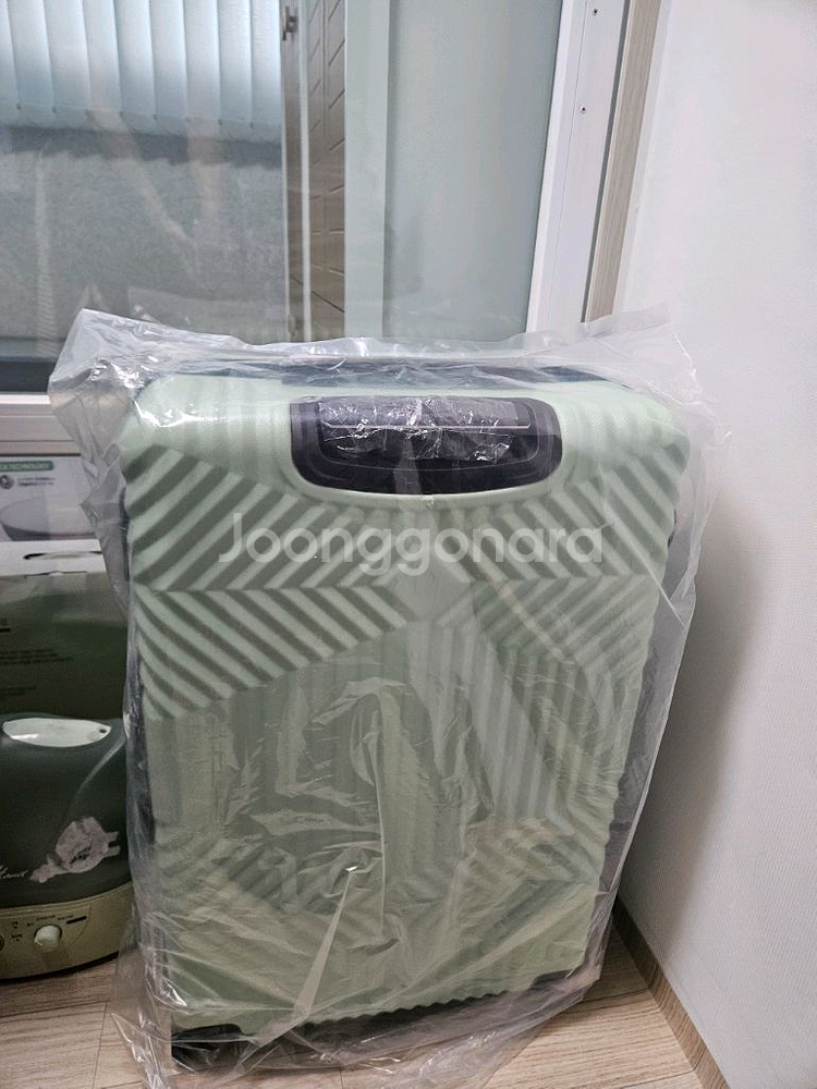 아놀드바시니 여행용캐리어 28인치--0