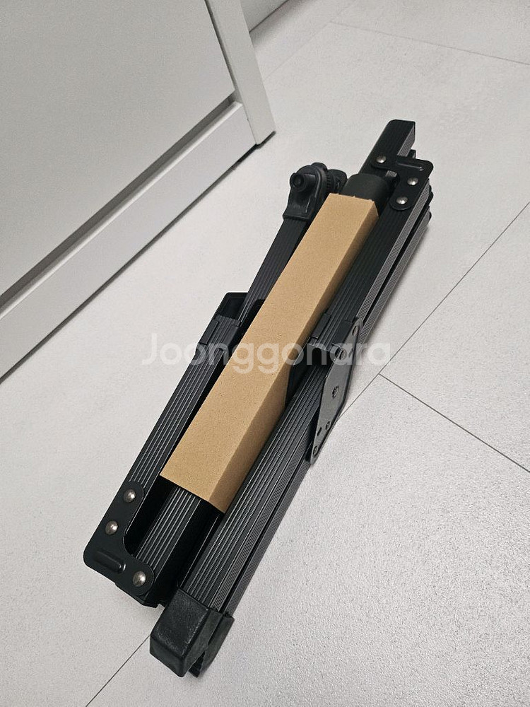 새상품)블랙몬스터 캠핑 접이식스탠드--2