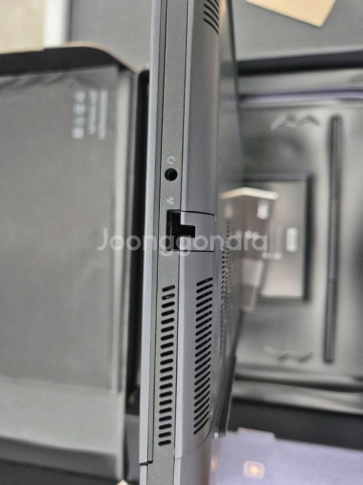 DELL 에일리언웨어 M15 R5 게이밍 노트북--6