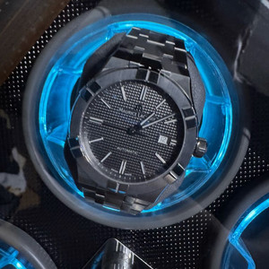 모리스라크로와 아이콘 42mm 그레이다이얼 (25년스탬