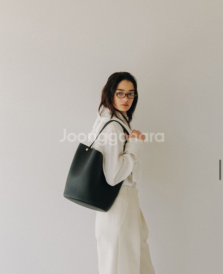 에떼 필로백--0