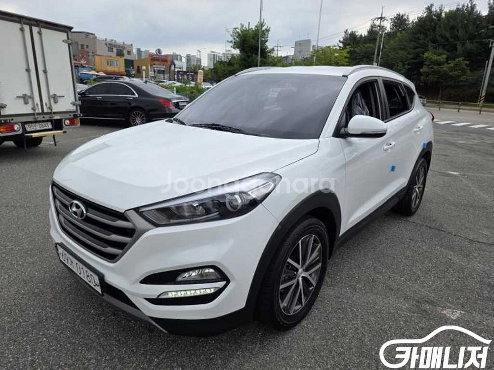 [현대]올뉴투싼 디젤 2.0 2WD 모던 (5인승 /0--0