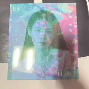 아이유 정규 5집 LILAC 라일락 Hilac ver.