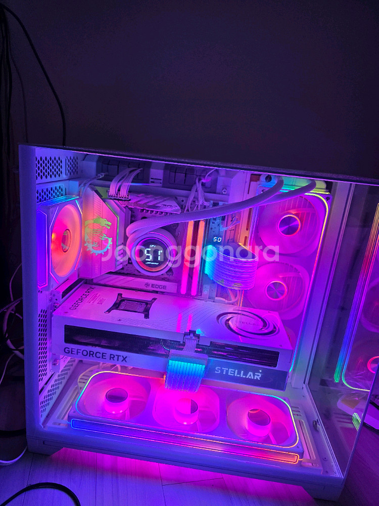 라이젠 9800X3D RTX5090 본체--3