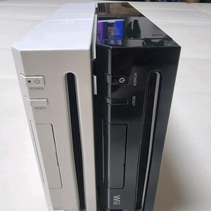 닌텐도 Wii 위 본체만 판매합니다