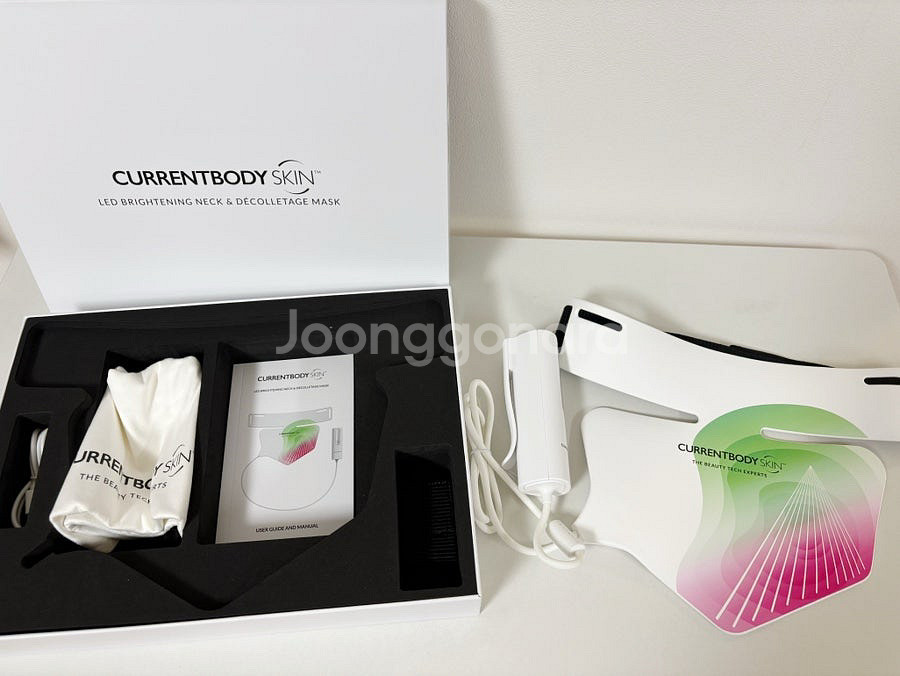 커런트바디 LED 넥&가슴 마스크 (목주름 관리 홈케어--0