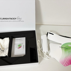 커런트바디 LED 넥&가슴 마스크 (목주름 관리 홈케어