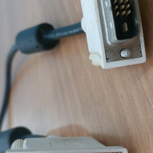 DVI 케이블