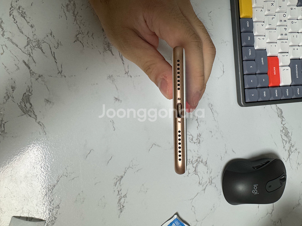아이폰 8 플러스 골드 64GB--5