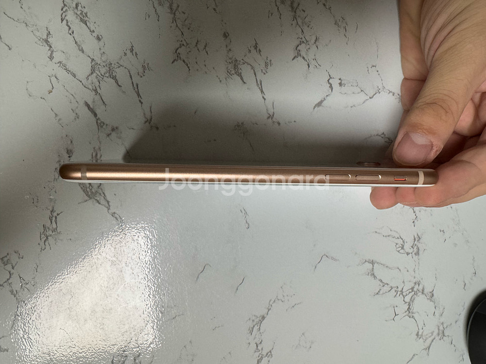 아이폰 8 플러스 골드 64GB--2