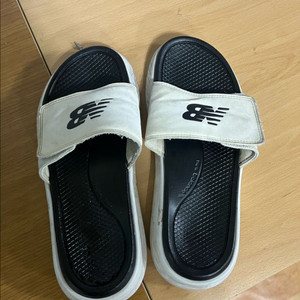 뉴발란스 남성 슬리퍼 샌들