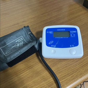 MEDITE 메디테 혈압계 MD-650