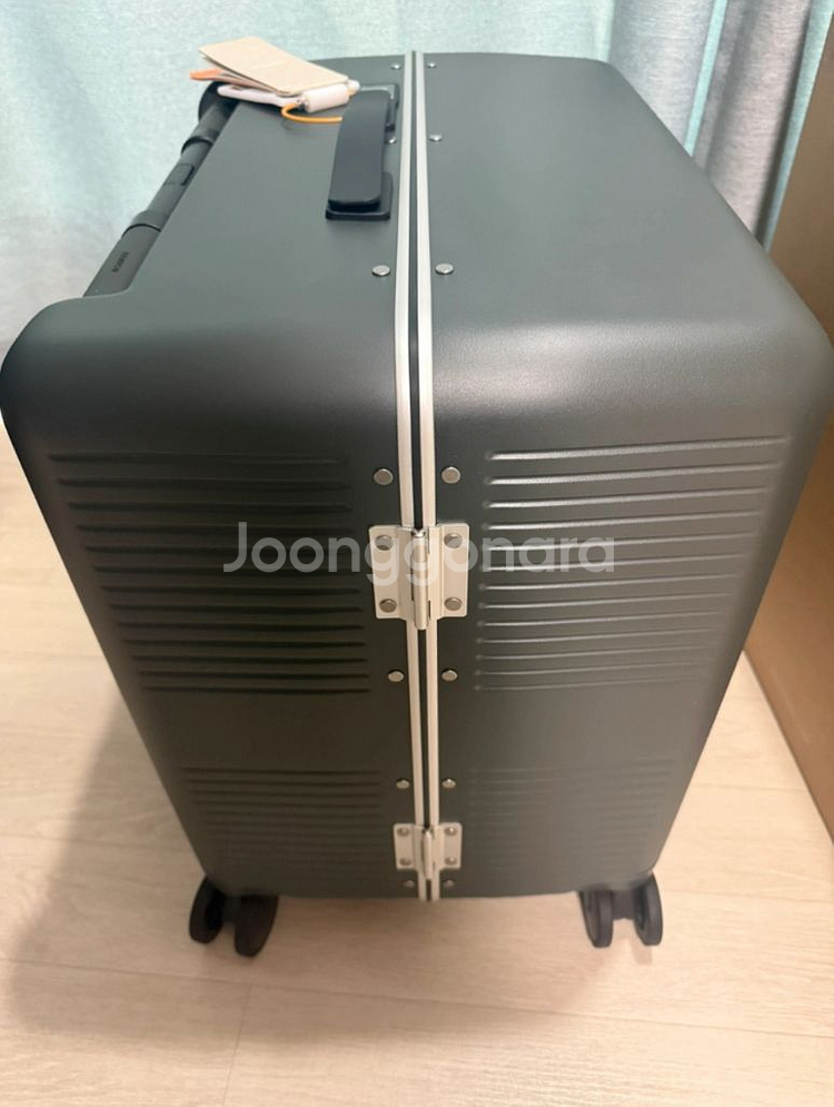 로우로우 트렁크 20인치 84L 캐리어--3