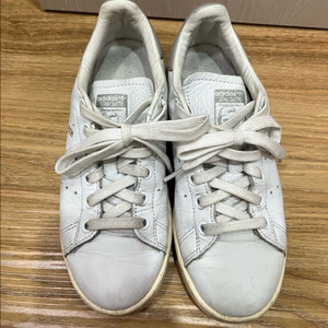 (반값택배무배)아디다스 운동화 스탠스미스 225