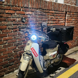 우주명차 혼다 슈퍼커브 2018
