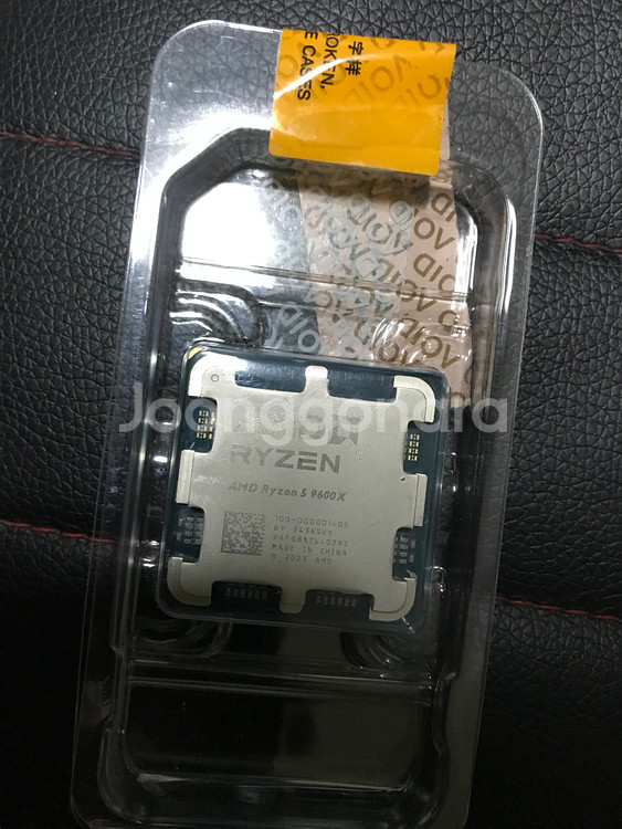 AMD 라이젠 9600x 팝니다.--0