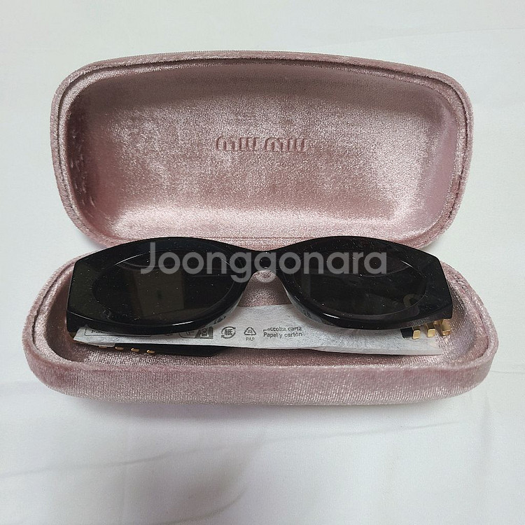 미우미우 글림스 오벌 선글라스 블랙--3