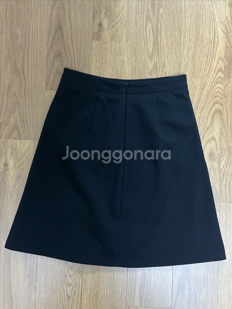 검정색 A라인 스커트--4