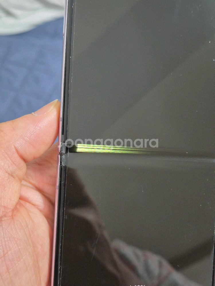 갤럭시 Z Flip4 퍼플 256GB (힌지부분 멍)--2