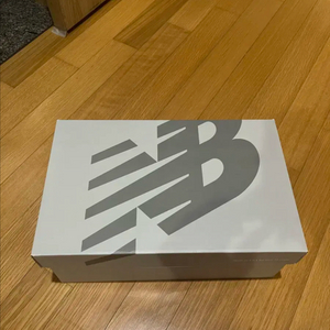 뉴발란스 990v2