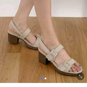 지쎄 여성 가죽 샌들 250