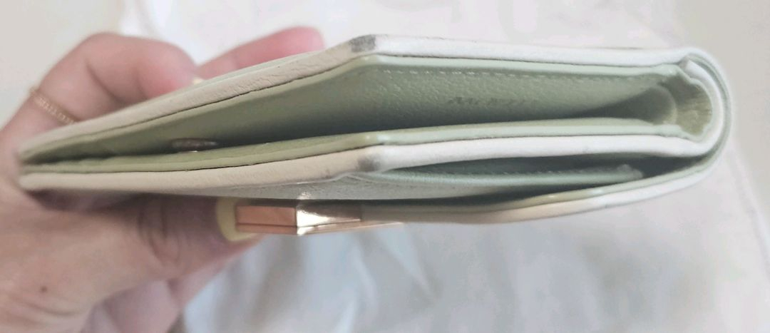 상태최상)쿠론 마카레 중지갑 카키색 이미지