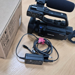 소니 PXW-X70(풀박스) 캠코더카메라(S급)