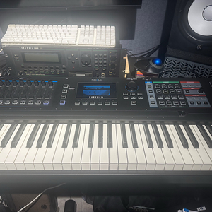 커즈와일 K2700 Kurzweil