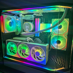 라이젠7 9800X3D RTX5080 본체 판매