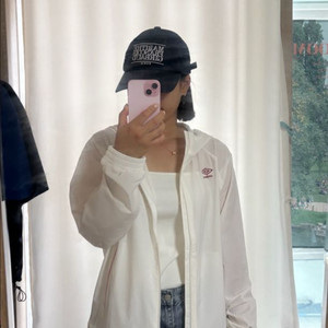 엄브로 바람막이