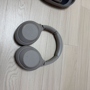 소니 WH-1000XM4