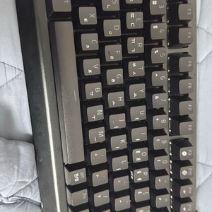 razerv4 75% 블랙위도우