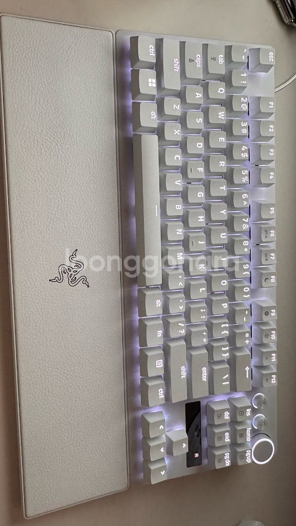 레이저 헌츠맨v3pro tkl 영문 판매합니다.--1