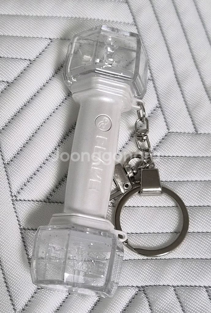 플레이브 미니 아뵹 덤벨봉 응원봉 키링--3