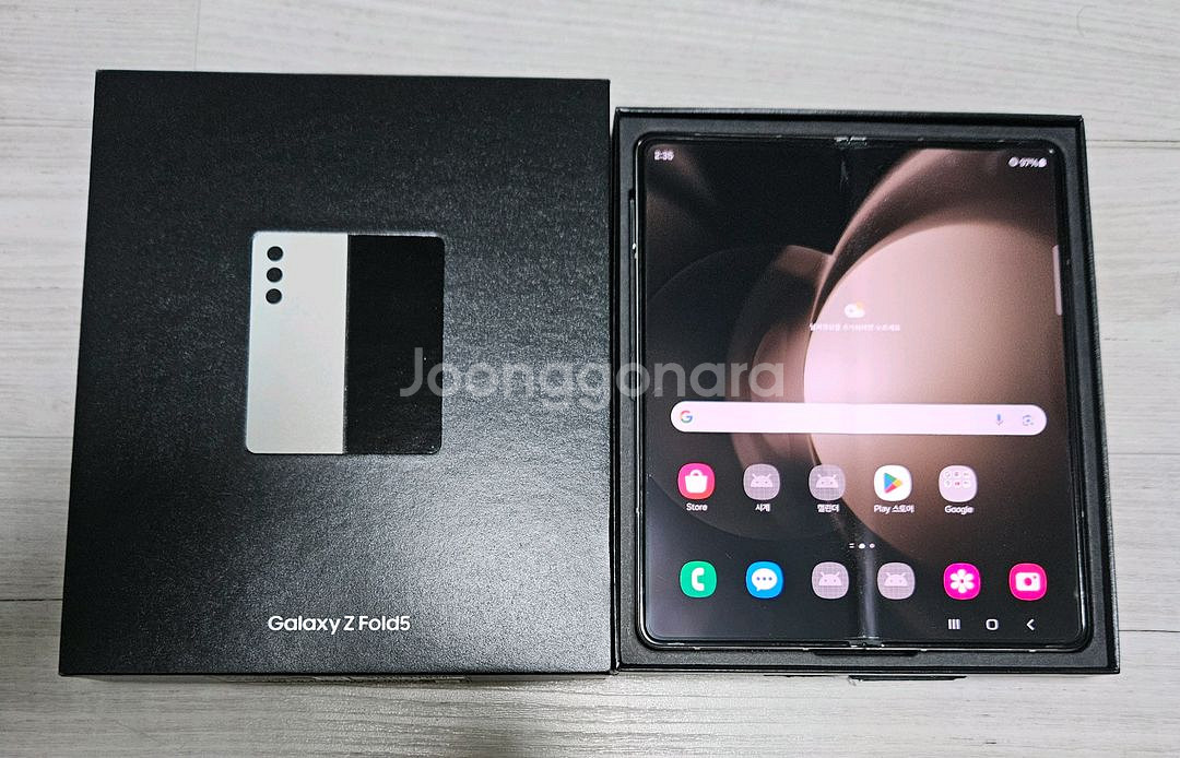 갤럭시 Z폴드5 크림 256GB A급 싸게 팝니다.--0