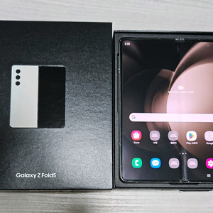 갤럭시 Z폴드5 크림 256GB A급 싸게 팝니다.