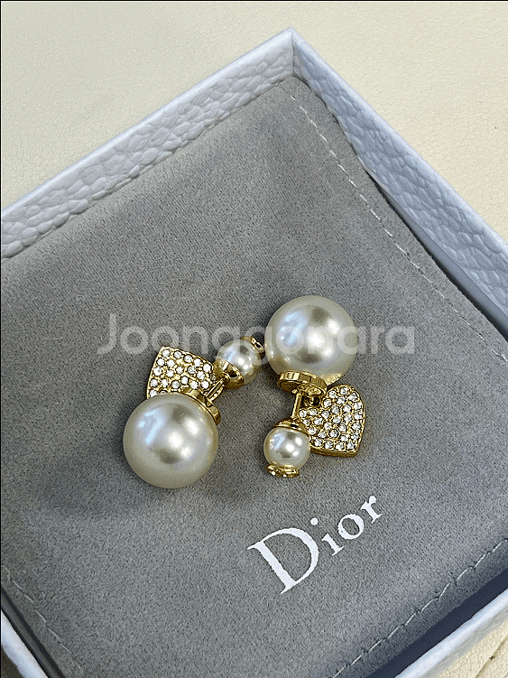 디올 Dior 트라이벌 하트 귀걸이--0
