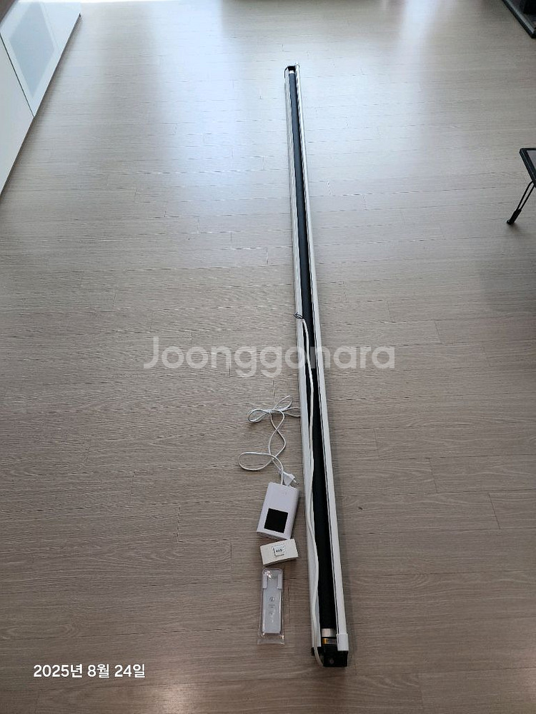 윤씨네120인치 전동 빔스크린 4:3--3