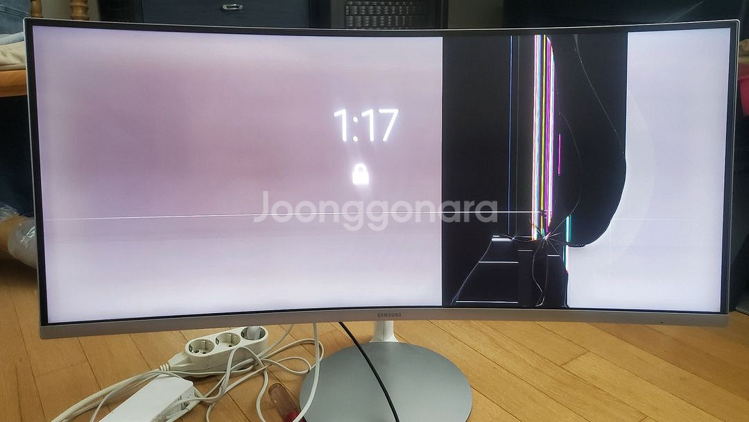 삼성 QHD 모니터 2종 고장품 본체만 판매--1