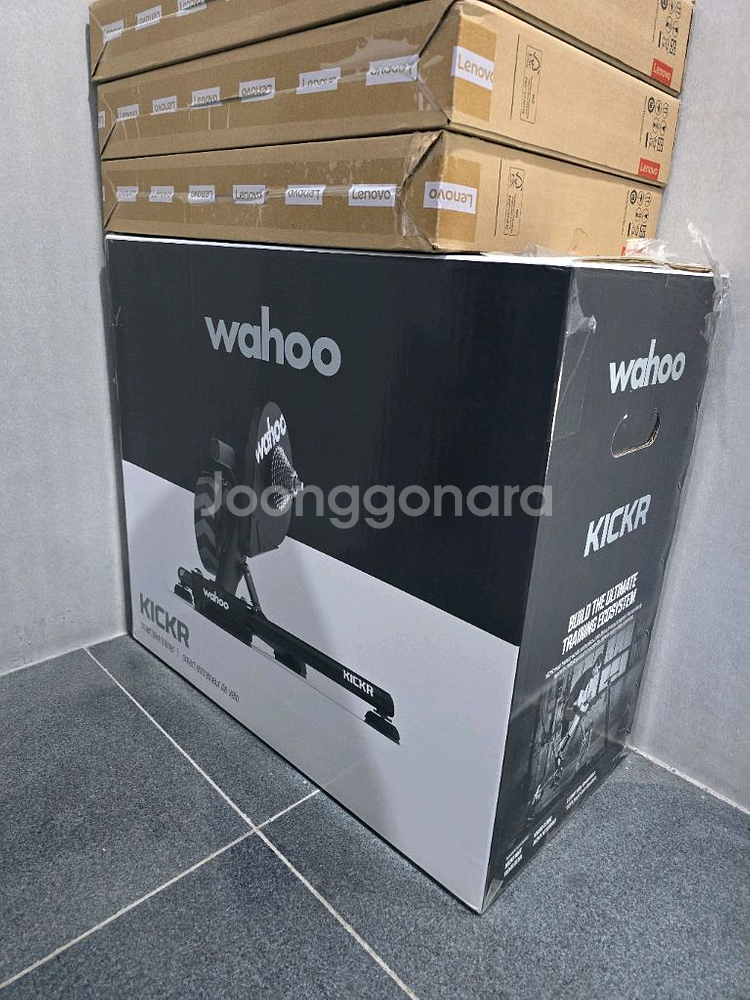 WAHOO Kickr 스마트 트레이너 5세대--2