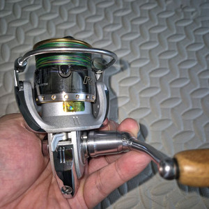 다이와 07루비아스 2004릴 판매합니다