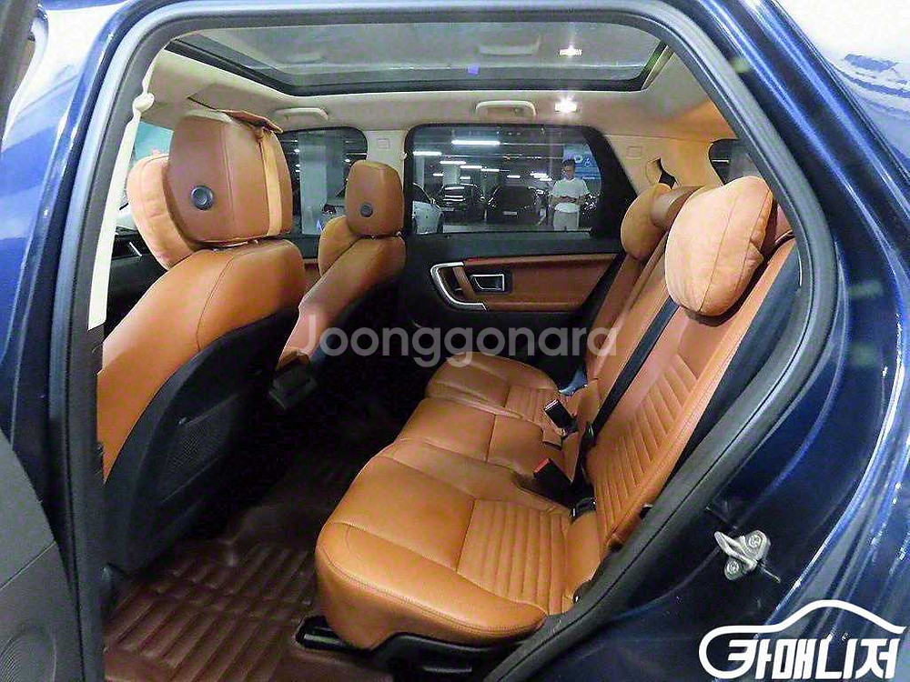 [랜드로버]디스커버리 스포츠 2.0 TD4 HSE 럭셔--6