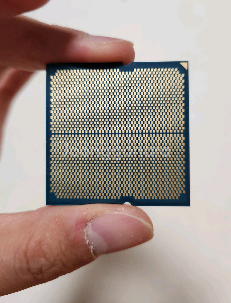 AMD Ryzen7 9700x--3