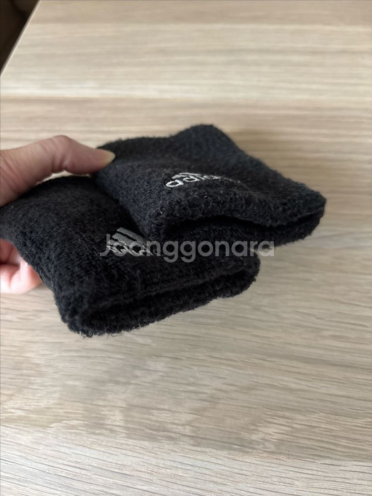 할인 아디다스 검정 손목 아대 손목밴드--0