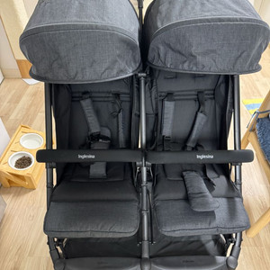 잉글레시나 트윈(NEW) 스케치 쌍둥이유모차 팝니다