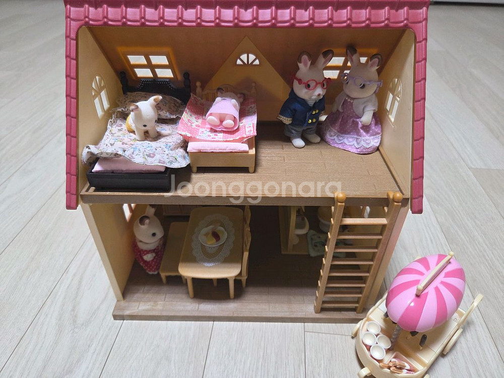 실바니안 우편함이 있는 이층집 풀세트--0