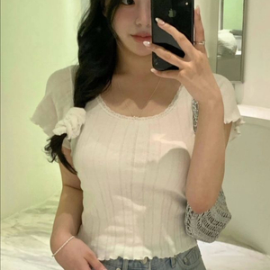 livour 리브아워 레이스 티셔츠 새상품