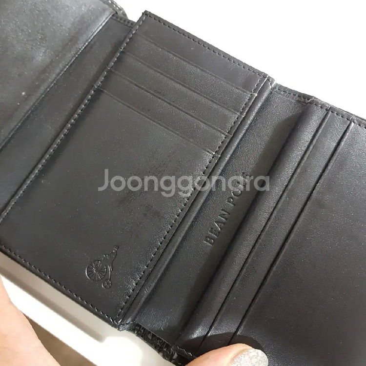 20만원대 빈폴정품 중지갑 상태최상--1