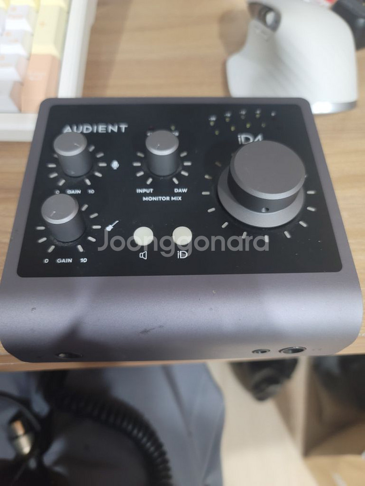 Audient iD4 mk2 오디오 인터페이스--0