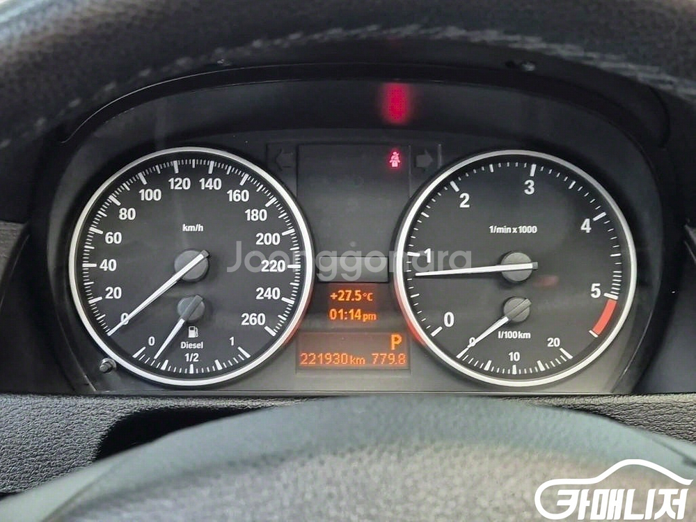 [BMW]X1 (E84) xDrive 18d 4WD (--5